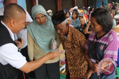 Pedagang berita mata uang