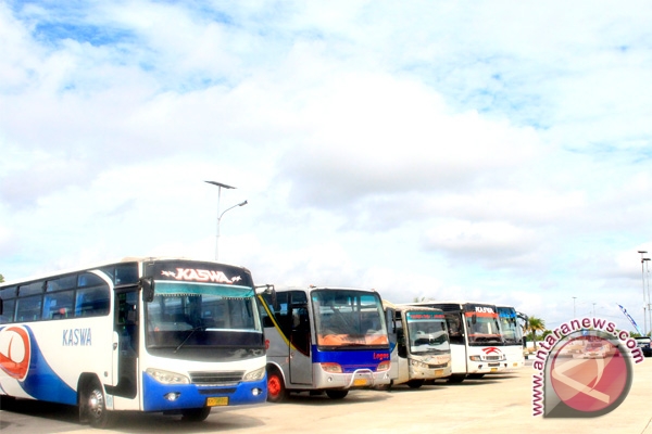 Ilustrasi, Bus di terminal AKAP WA Gara. FOTO ANTARA Kalteng/Ronny NT 