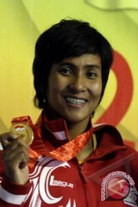 <b>...</b> atlet wushu Malaysia Pei <b>Pin Tang</b>. (FOTO ANTARA/M Agung Rajasa) - 20111122sea-games-wushu1