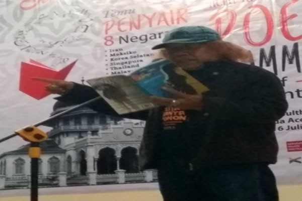 isbedy stiawan zs ikuti pertemuan penyair 8 negara isbedy stiawan zs ikuti pertemuan penyair 8 negara