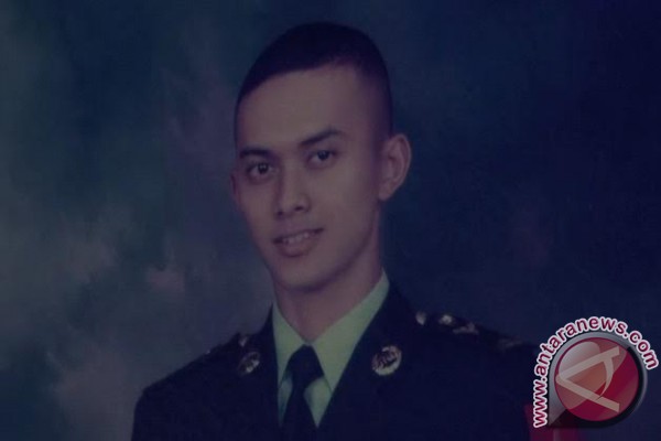 <b>Letda Dian</b> Sukma korban hercules dimakamkan secara militer - 20150701co_pilot