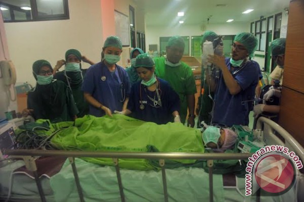 RSMH operasi transplantasi Ginjal pertama di Sumatera RSMH operasi transplantasi Ginjal pertama di Sumatera