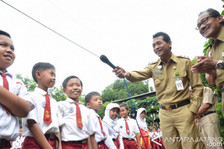 Pemkab Batang Ajarkan Pendidikan Karakter Siswa SD