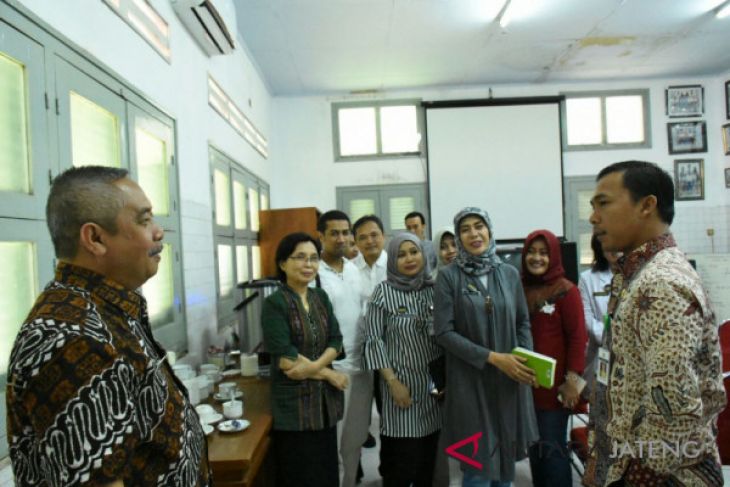Bupati Batang minta RSUD tidak menolak pasien