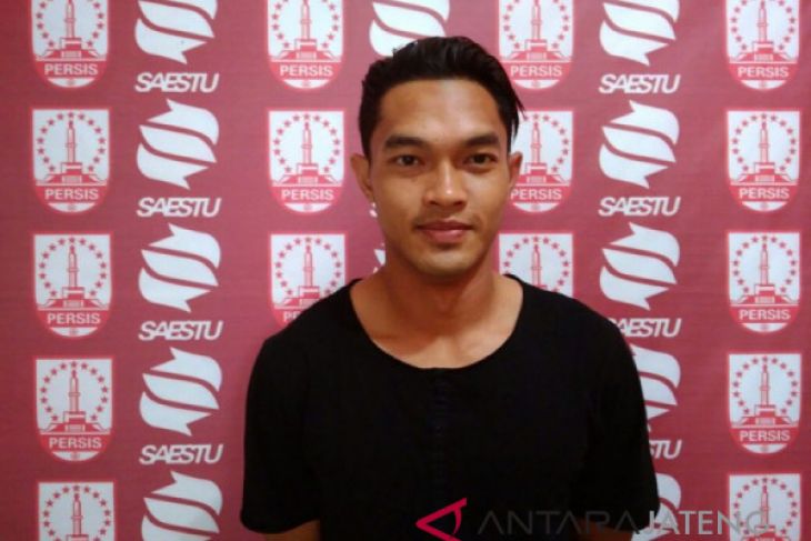Pelatih Persis datangkan striker baru