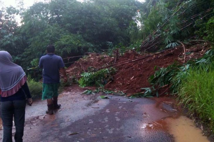 Banjir dan longsor landa sejumlah wilayah Cilacap