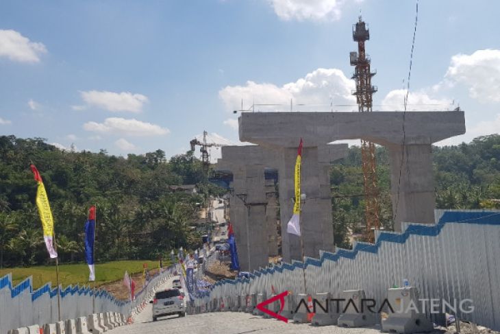 Arus balik, Tol Solo-Salatiga dipadati pemudik