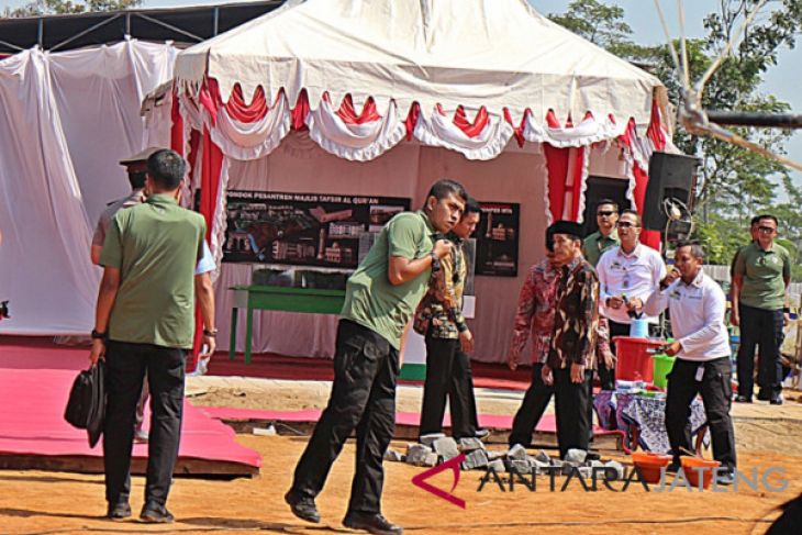 Presiden awali pembangunan Ponpes MTA Karanganyar
