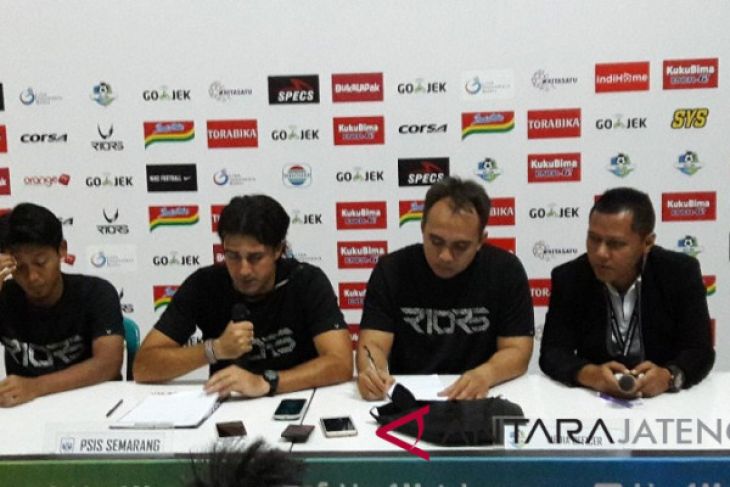 PSIS tundukkan Persebaya 1-0