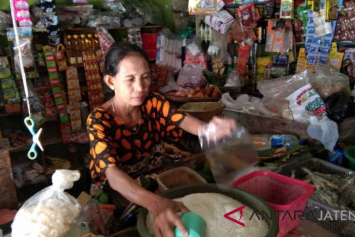 Harga beras naik, pedagang Pekalongan siap operasi pasar