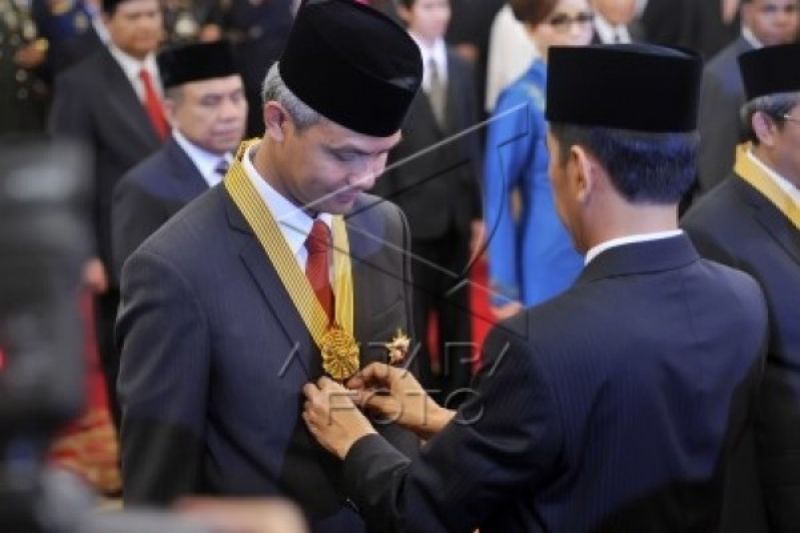 Gubernur Jateng ajak masyarakat tidak sebar