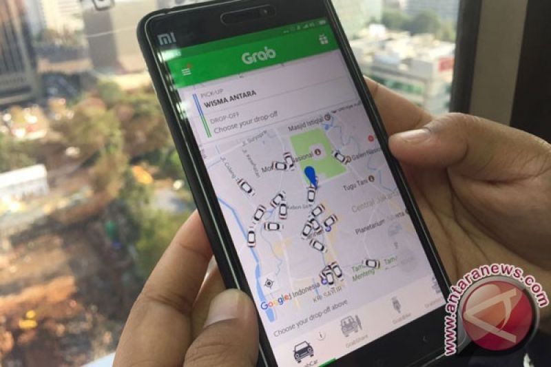Kir Taksi Online Kudus Tunggu Petunjuk
