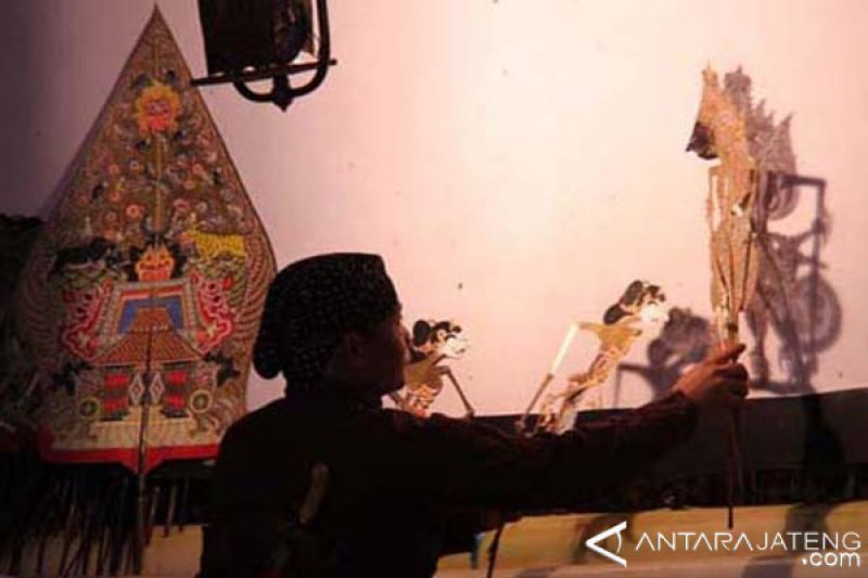 Pemkab Magelang Safari Pentas Wayang Kulit