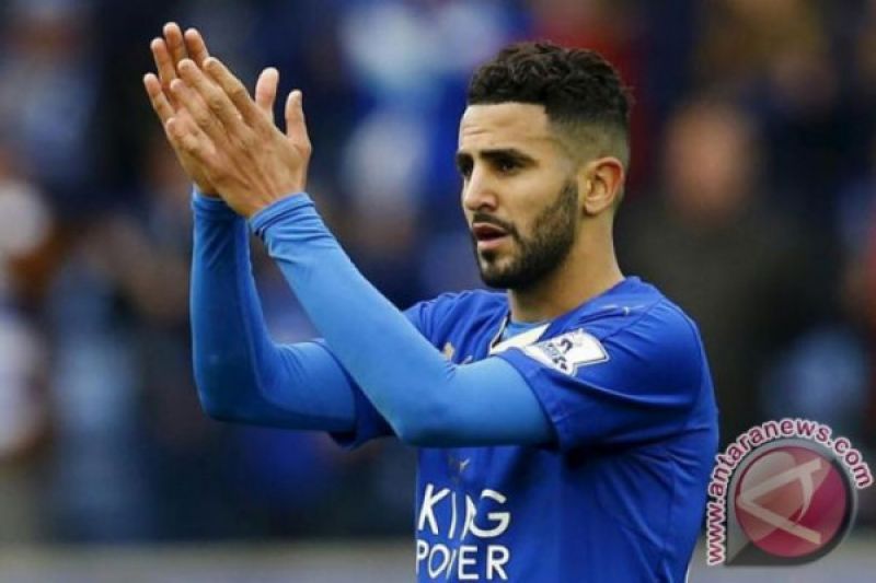 Manchester City rekrut Riyad Mahrez dari Leicester