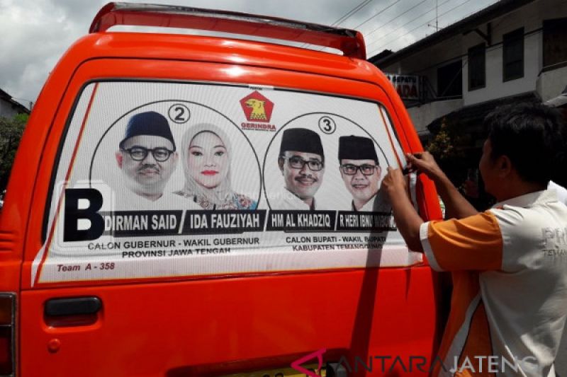 Panwaskab Temanggung copot APK di angkutan umum