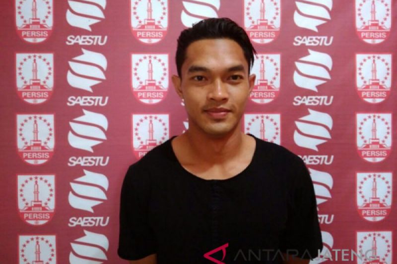 Pelatih Persis datangkan striker baru