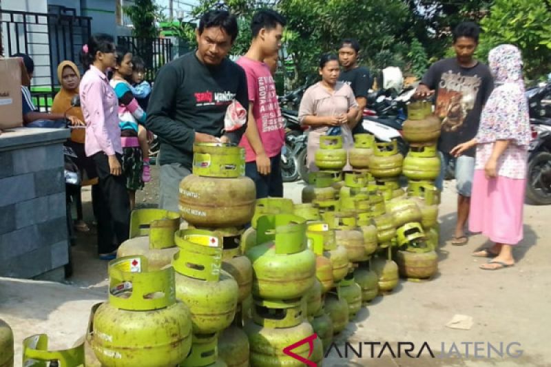 Warga Temanggung kesulitan dapatkan elpiji tiga kilogram