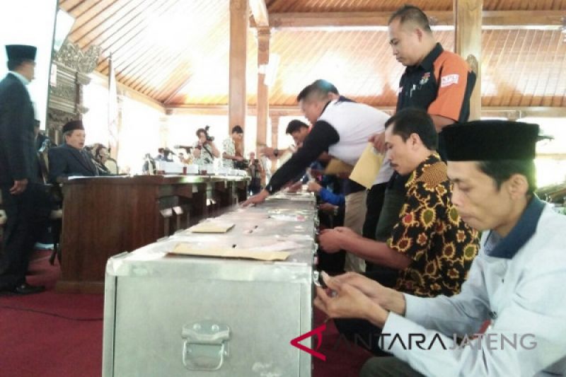 Pilkada Temanggung, Khadziq-Bowo menang telak