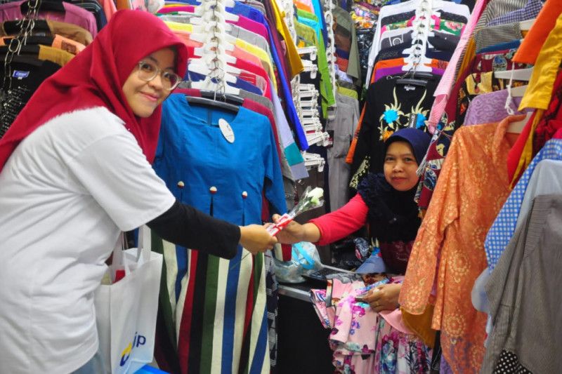 Sosiliasi pajak UMKM, petugas blusukan ke Pasar Klewer