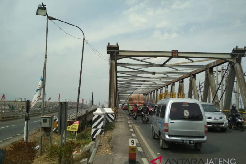 Simulasi penutupan Jembatang Tanggulangin picu antrean panjang (VIDEO)