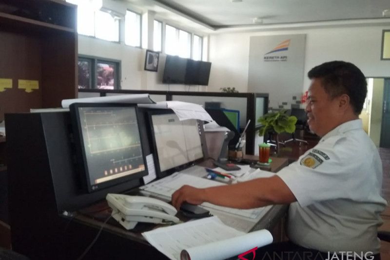 Tingkat ketepatan waktu keberangkatan KA hampir sempurna