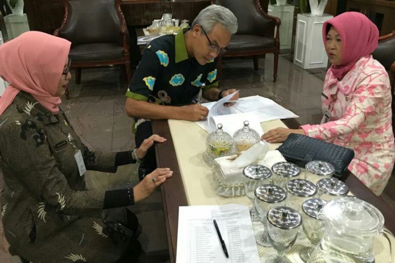 Gubernur Jateng tetapkan UMK 2019