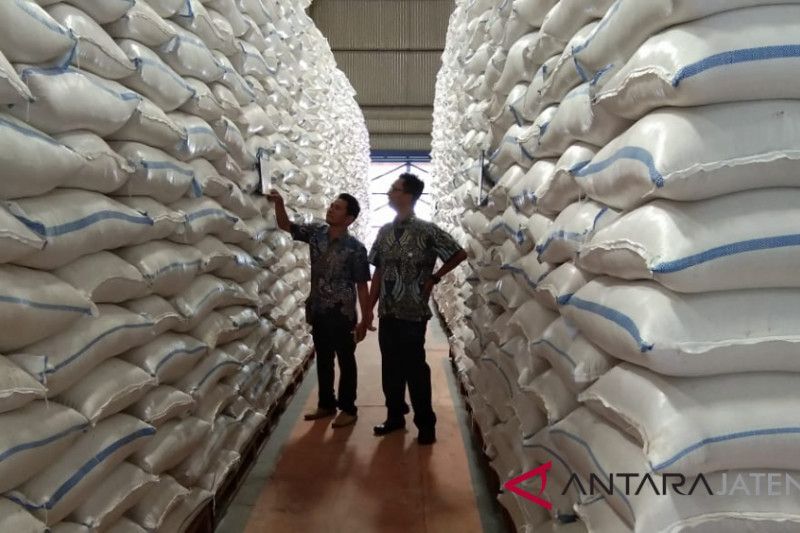 Bulog Pekalongan jamin stok beras aman hingga 6 bulan