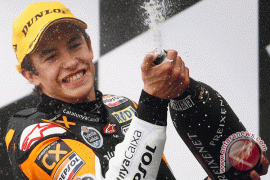 Akibat terjadi insiden, Marc Marquez disanksi turun enam posisi