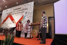 Pemda mereplikasi industri rumahan