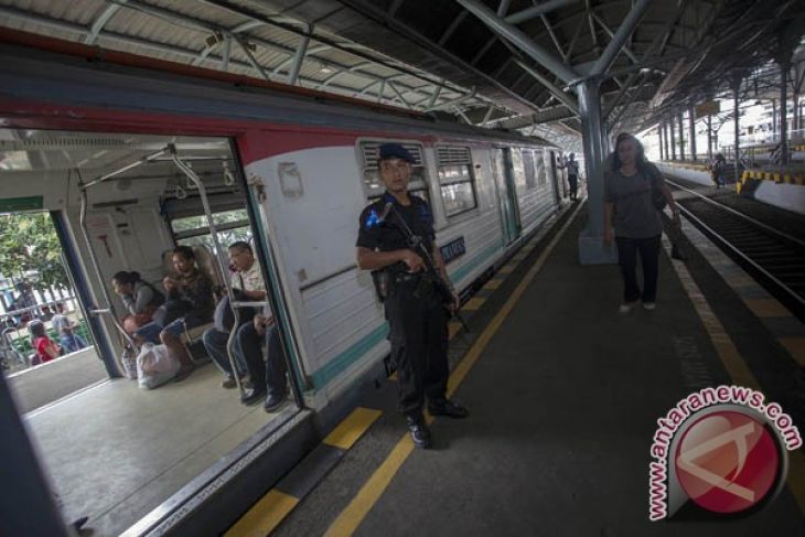 KAI 'Piketkan" pegawai layani mudik Idul Adha - ANTARA 