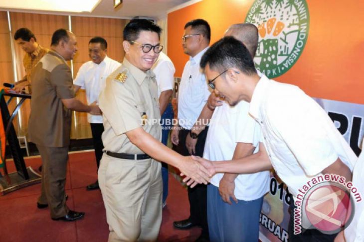 Gubernur Ingatkan Kewajiban Perusahaan Sawit Sertai Proper 