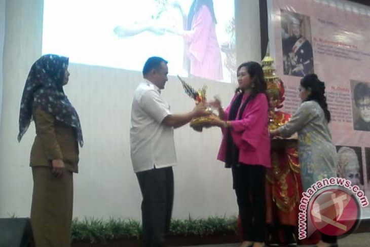 Dispar Kepri Gelar Seminar Rias Pengantin ANTARA News 