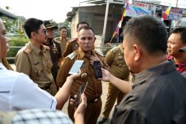 Pemkab Lampung Selatan gulirkan bantuan keluarga miskin