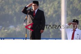 BERANDA - BUMN HADIR - PLN gelar upacara bendera di pulau terdepan