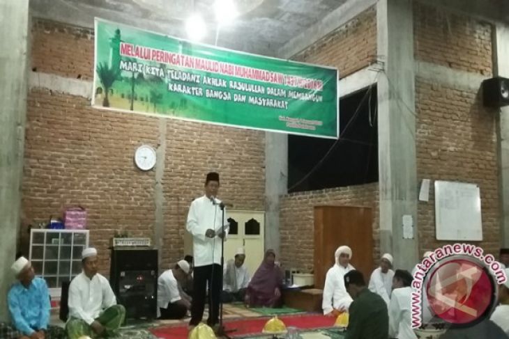 Maulid di Kampal Momentum Introspeksi Diri - ANTARA News 