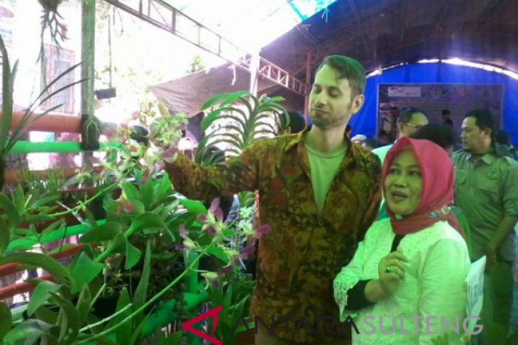Budidaya anggrek dari cagar biosfer Lore Lindu