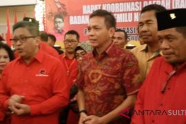 Hasto Kristiyanto buka rakerda PDIP Sultra