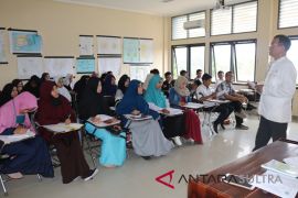 Mahasiswa asal Palu kuliah sementara di IAIN Kendari