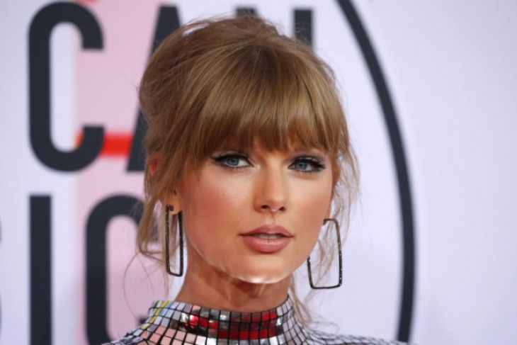 Taylor Swift berencana gelar pesta perkawinan di Inggris