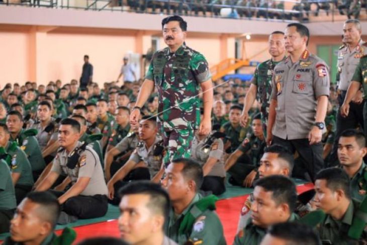 Kapolri: TNI dan Polri harus kompak