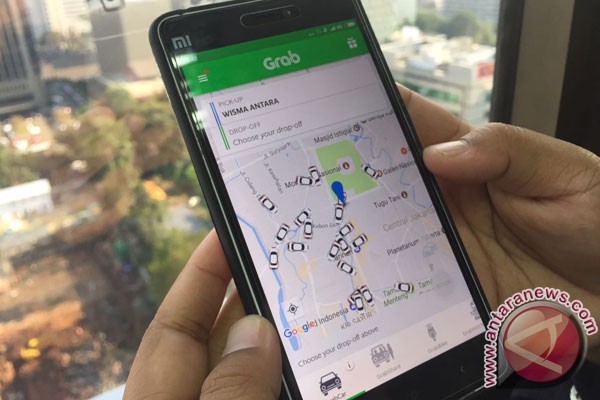 Kir Taksi Online Kudus Tunggu Petunjuk