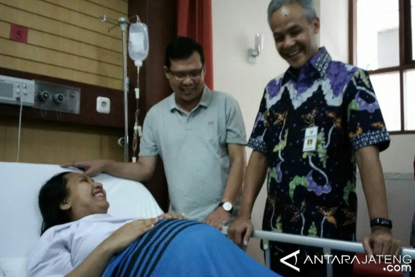 Ibu Hamil Empat Janin Ini Ngidam Dielus oleh Ganjar