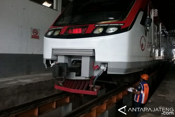 Kereta Api Batara Kresna Jalani Cek Rutin