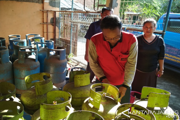 Hadapi Natal, Dinas Perdagangan Sidak Ketersediaan Elpiji 3 Kg