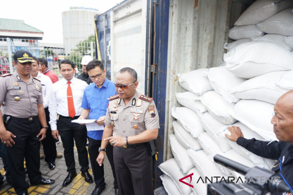 Penyelundupan 48 ton beras ke Kalimantan digagalkan