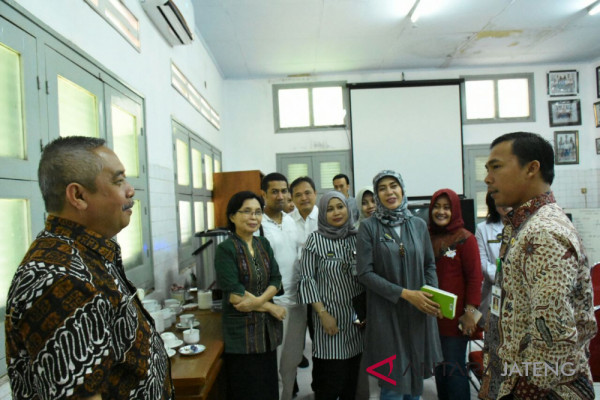 Bupati Batang minta RSUD tidak menolak pasien
