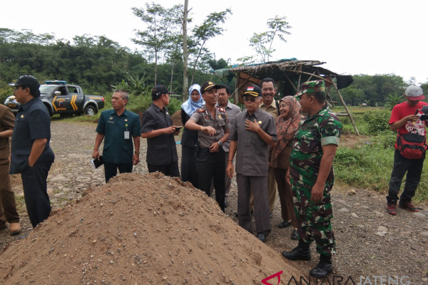 Merusak lahan pertanian, DPRD Batang hentikan aktivitas galian C