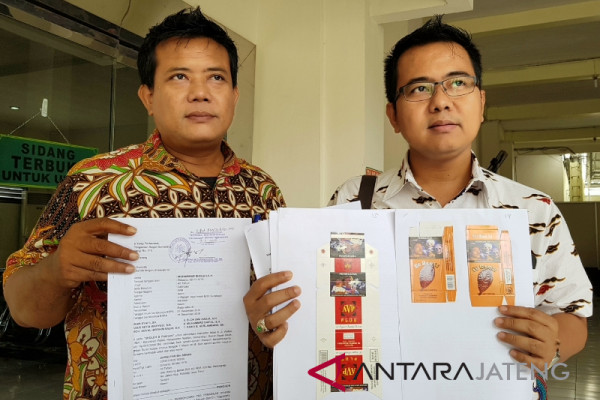 Bos pabrik rokok praperadilankan Bea Cukai Semarang