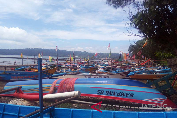 Cilacap siapkan bantuan paceklik nelayan
