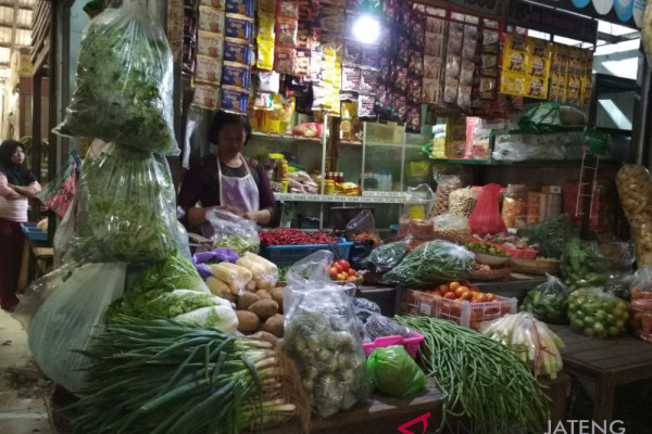 Stok sembako di Kudus mencukupi kebutuhan